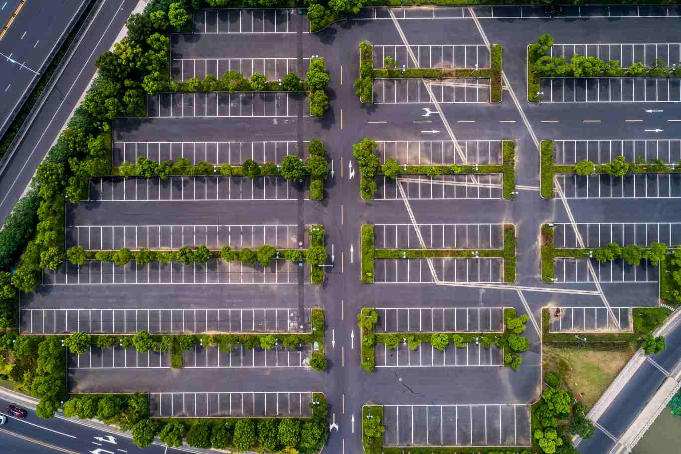 3 obiettivi fotografici essenziali per i sistemi di sorveglianza intelligenti dei parcheggi